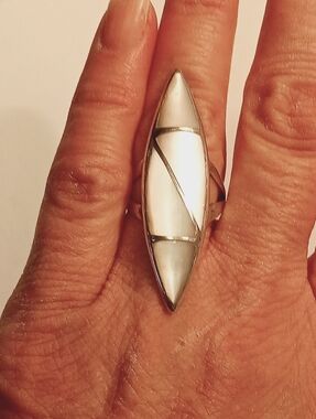 VTG Large Sterling silver Native American Mother Of Pearl Ring Size 6.25